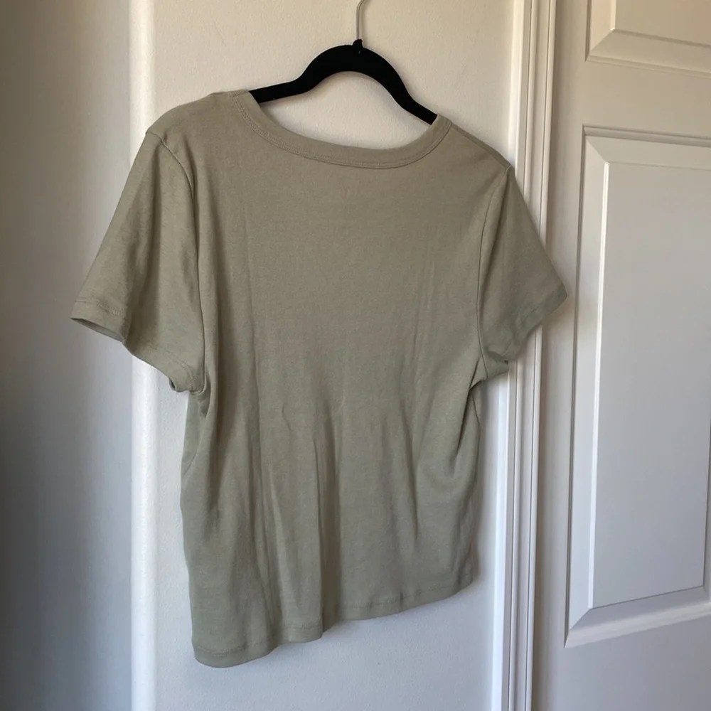 American Eagle The Summer I Turned Pretty Merch - Sage Green “Cousins Beach” Tee - Picture 4 of 5